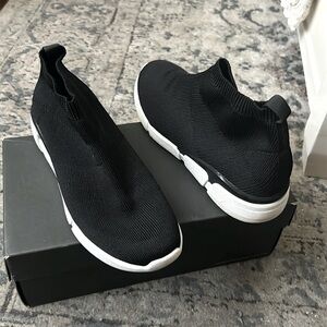 Women’s Black Knit Sneakers